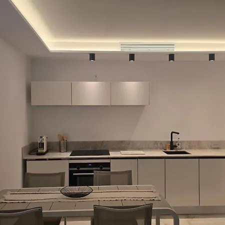 Apartman - Luxe Climatise- Vue Et Bord De - *
